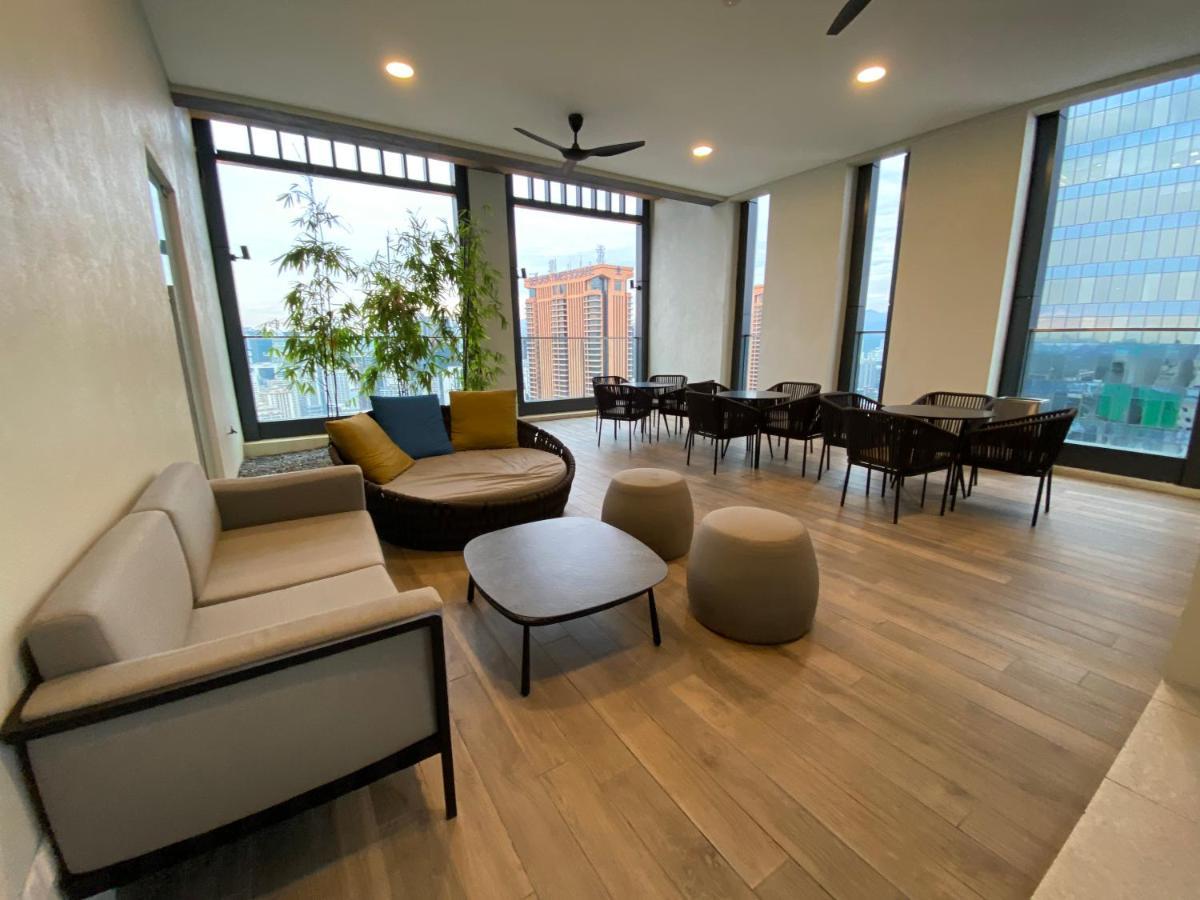 Infinity Pool Suite Bukit Bintang Lalaport Bbcc Куала Лумпур Екстериор снимка