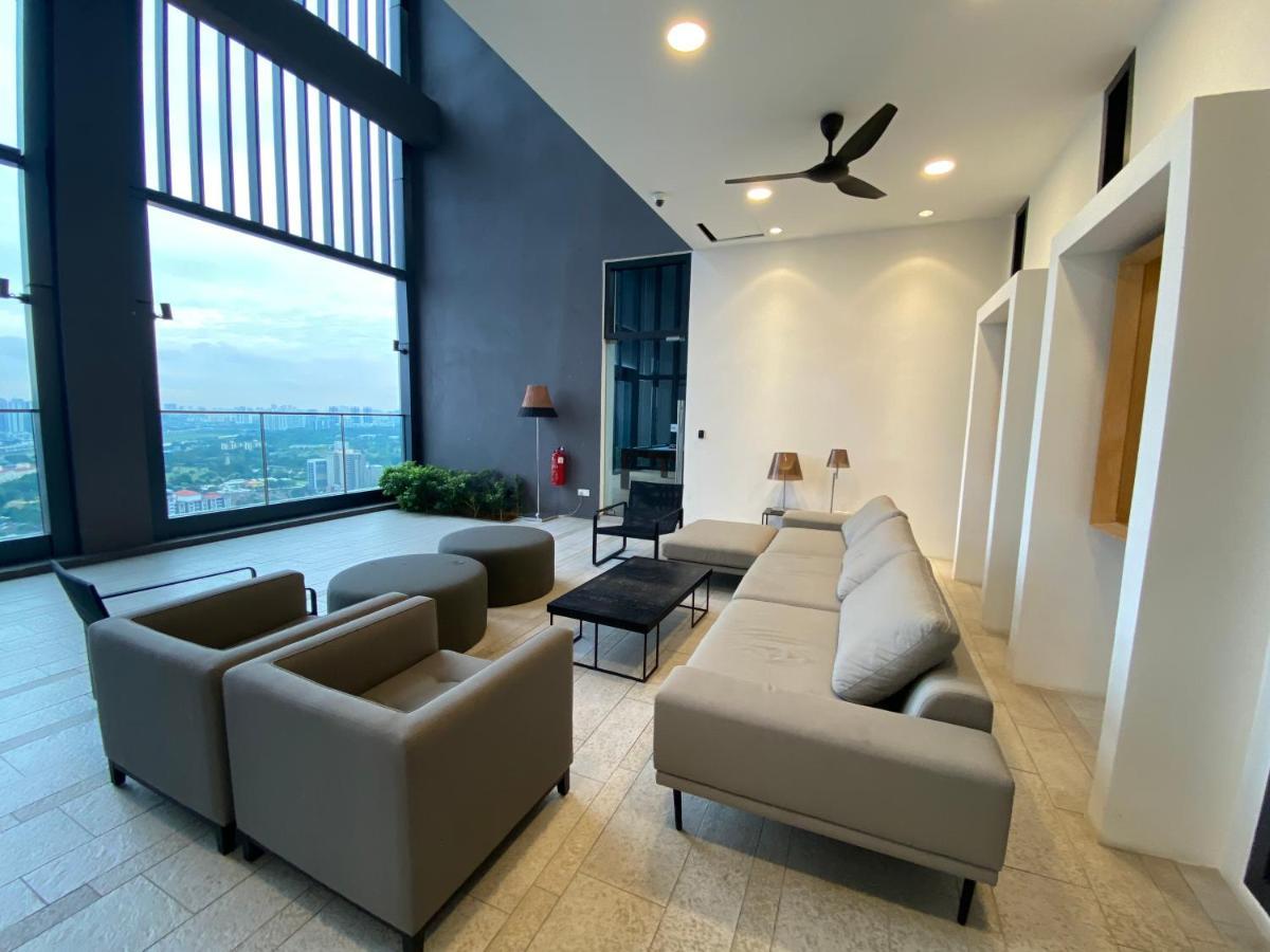 Infinity Pool Suite Bukit Bintang Lalaport Bbcc Куала Лумпур Екстериор снимка